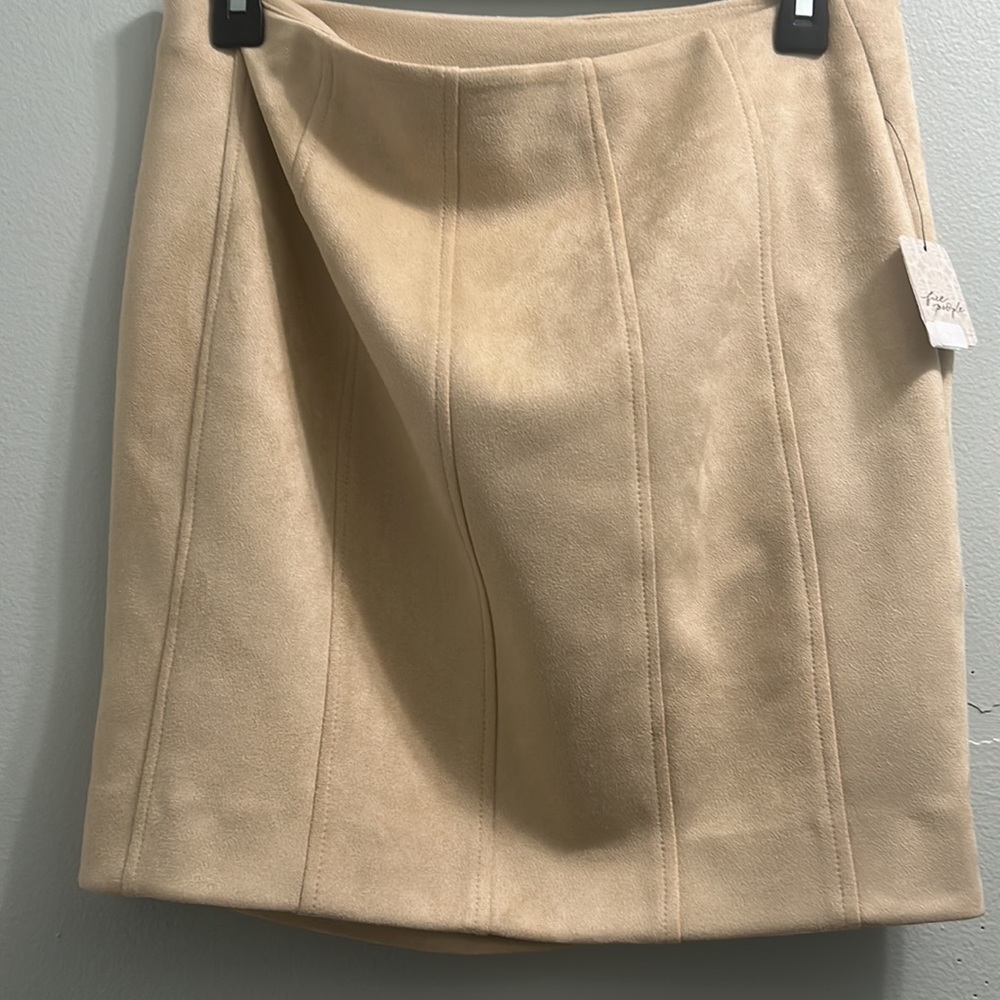 NWT FREE PEOPLE CINCHED SEAM HIGH RISE SLIT DETAIL FAUC SUEDE AVAS MINI SKIRT - Picture 9 of 9